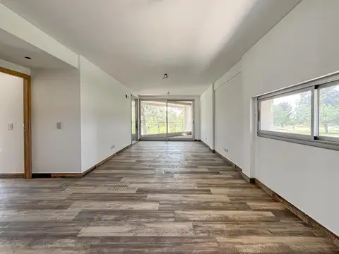 Departamento en Venta en Fisherton, USD 190.000