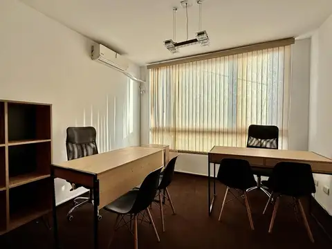Oficina en Alquiler en Monserrat, $ 520.000