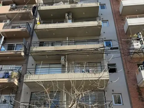 ALQUILER - MONOAMBIENTE CON BALCÓN AL FRENTE VILLA PUEYRREDÓN