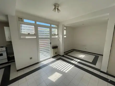 Departamento en Alquiler en La Plata, $ 450.000