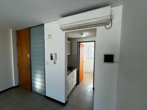 Oficina 2 ambientes con 1 baño