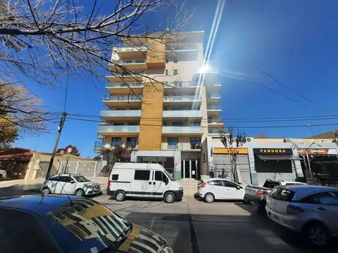 Sarmiento 100