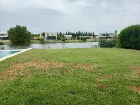 Casa en Alquiler de 3 dormitorios