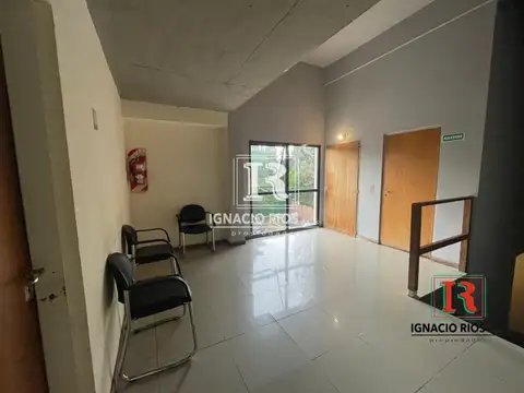 Oficina en Venta con 1 cochera