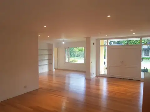 Casa en Alquiler de 5 dormitorios