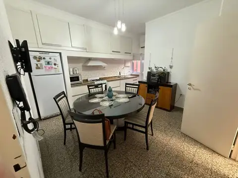 Depto Tipo Casa en Venta de 4 ambientes