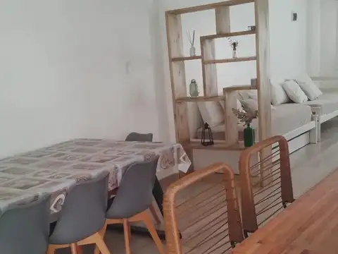 Depto Tipo Casa en Alquiler Temporal de 2 ambientes