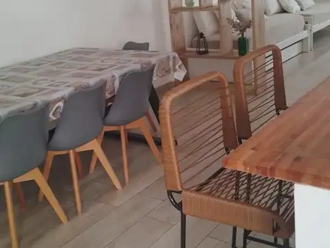 Depto Tipo Casa en Alquiler Temporal de 2 ambientes