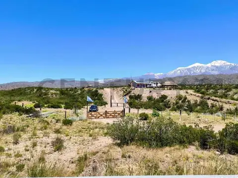 Venta de Lote en Potrerillos