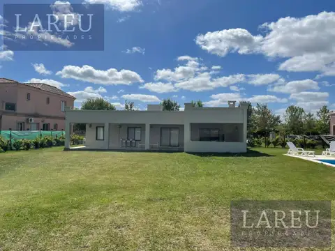 Casa en Alquiler Temporal en Estancias Del Pilar, USD 3.000