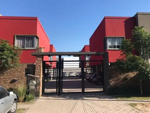 San Juan 700, Piso PA