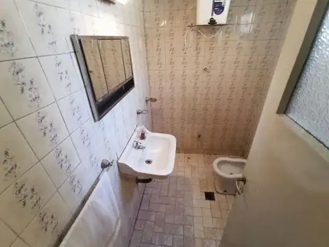 Depto Tipo Casa en Venta 47 años