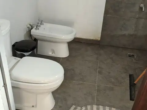 SE VENDE CASA OPORTUNIDAD C/GARAGE VALLE VIEJO