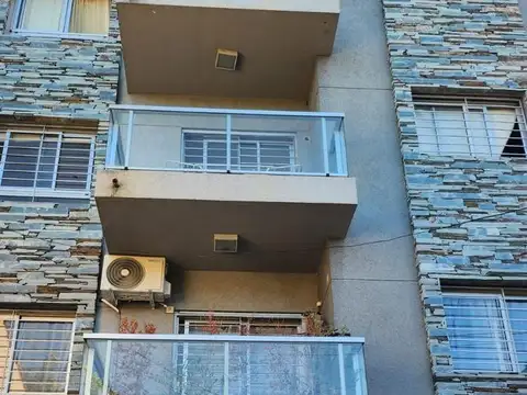 Emilio mitre  al 100