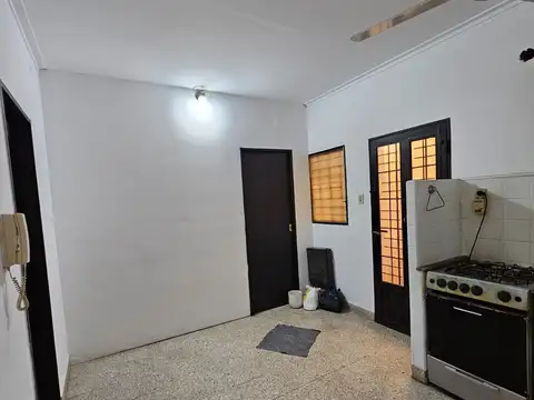 Local en Alquiler Via Púb.