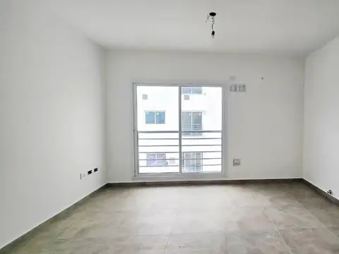 Departamento en Alquiler en Villa Luzuriaga, $ 550.000