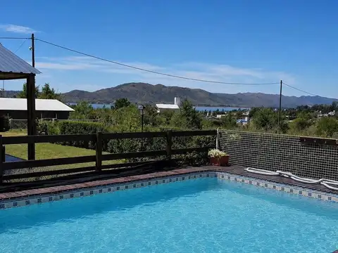 Complejo turístico en funcionamiento en Potrero de Garay
