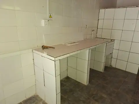 LOCAL COMERCIAL EN ALQUILER – ESQUINA SOLDADO AGUIRRE Y OPICCI, VILLA GOBERNADOR GÁLVEZ