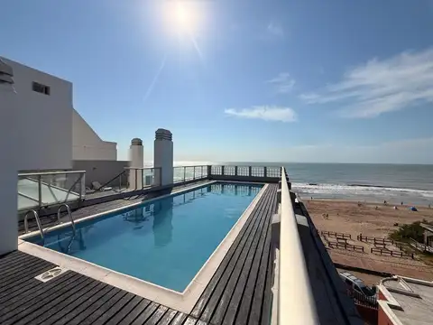 Avenida Costanera 700, Piso 1