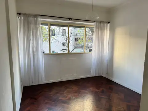 Avenida Belgrano 200, Piso 1