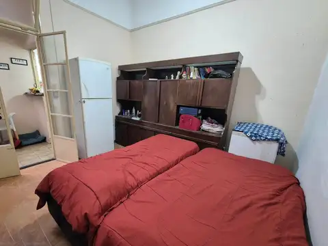 Depto Tipo Casa en Venta en Villa del Parque, USD 120.000