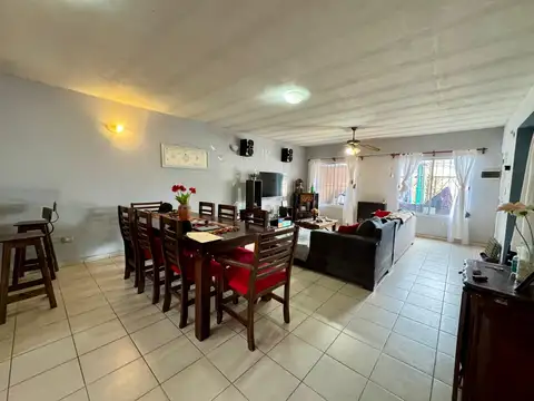 Casa 4 Amb en Merlo Norte a 8 cuadras de la estación