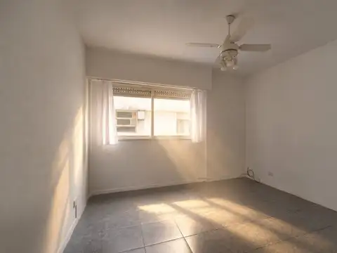 Azcuénaga 1000, Piso 9