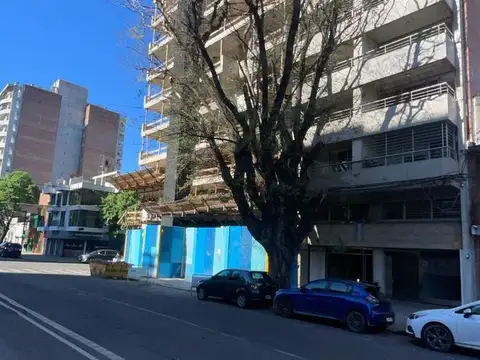 Venta de terreno en Rosario - Av Francia y Rioja  - ideal constructoras