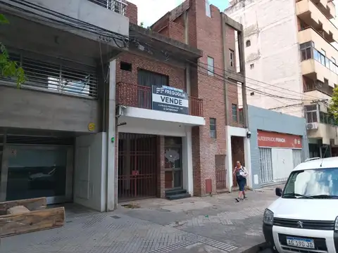 Venta de terreno en Rosario - Av Francia y Rioja  - ideal constructoras