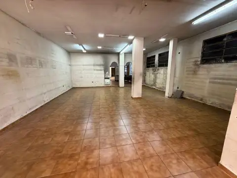 Local en Alquiler en Pompeya, $ 1.500.000