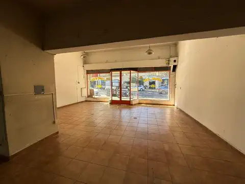 Local en Alquiler 50 años