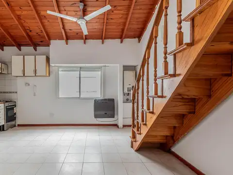 Se vende CON RENTA PH de 3 ambientes / balcón -