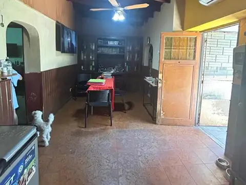 Casa 4 ambientes con 1 baño