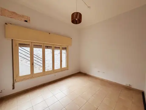 Casa en Venta en Alberdi, USD 89.000