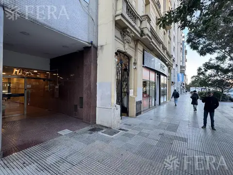 CARLOS PELLEGRINI al 1000