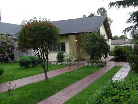 Casa en Venta en Belen de Escobar, USD 145.000