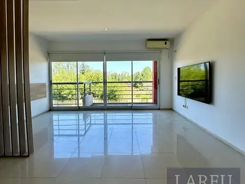 Departamento en Venta con renta, en Pilar Garden