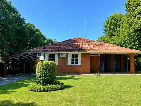 Venta casa 4 Ambientes en barrio Privado country club El Potrero