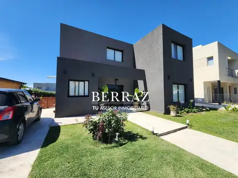 Casa en Venta en Pilar Del Este, USD 225.000
