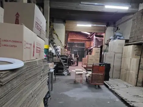GALPON INDUSTRIAL EN ALQUILER CON ENTRADA DE CAMION 