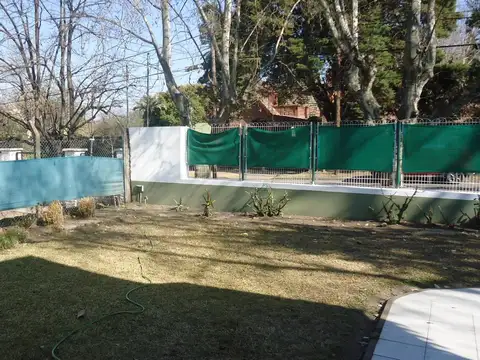 Casa en Venta con 6 cocheras