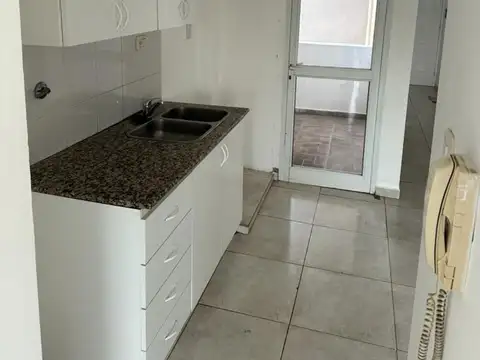 Departamento en Alquiler en Centro, $ 800.000