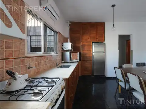 PH en venta de 4 ambientes con terraza en San Justo.