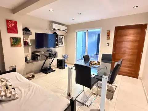 Precioso dúplex de 3 dormitorios con cochera en VENTA, altura Av. Roca al 1000, Zona Sur