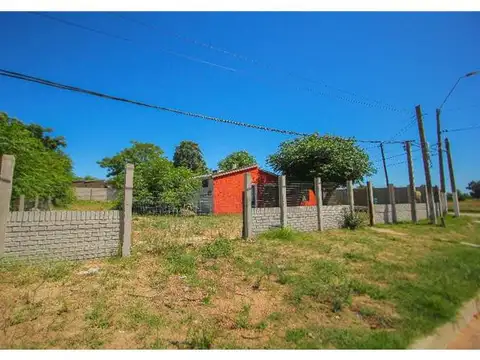 Linda esquina- Villa Rives