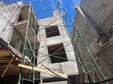 Depto Tipo Casa en Venta en Godoy Cruz, USD 85.000