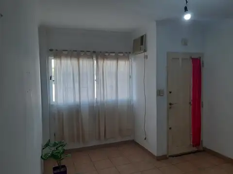 Av. San Martín 700, Piso PB