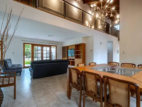 Casa en Venta al Oeste