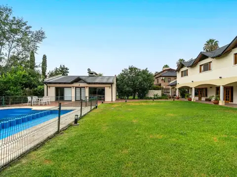 Av. Fuerza Aérea 2300