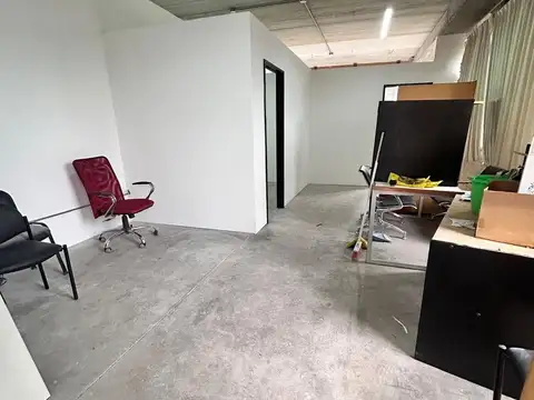 Oficina en Alquiler en Fisherton, $ 400.000